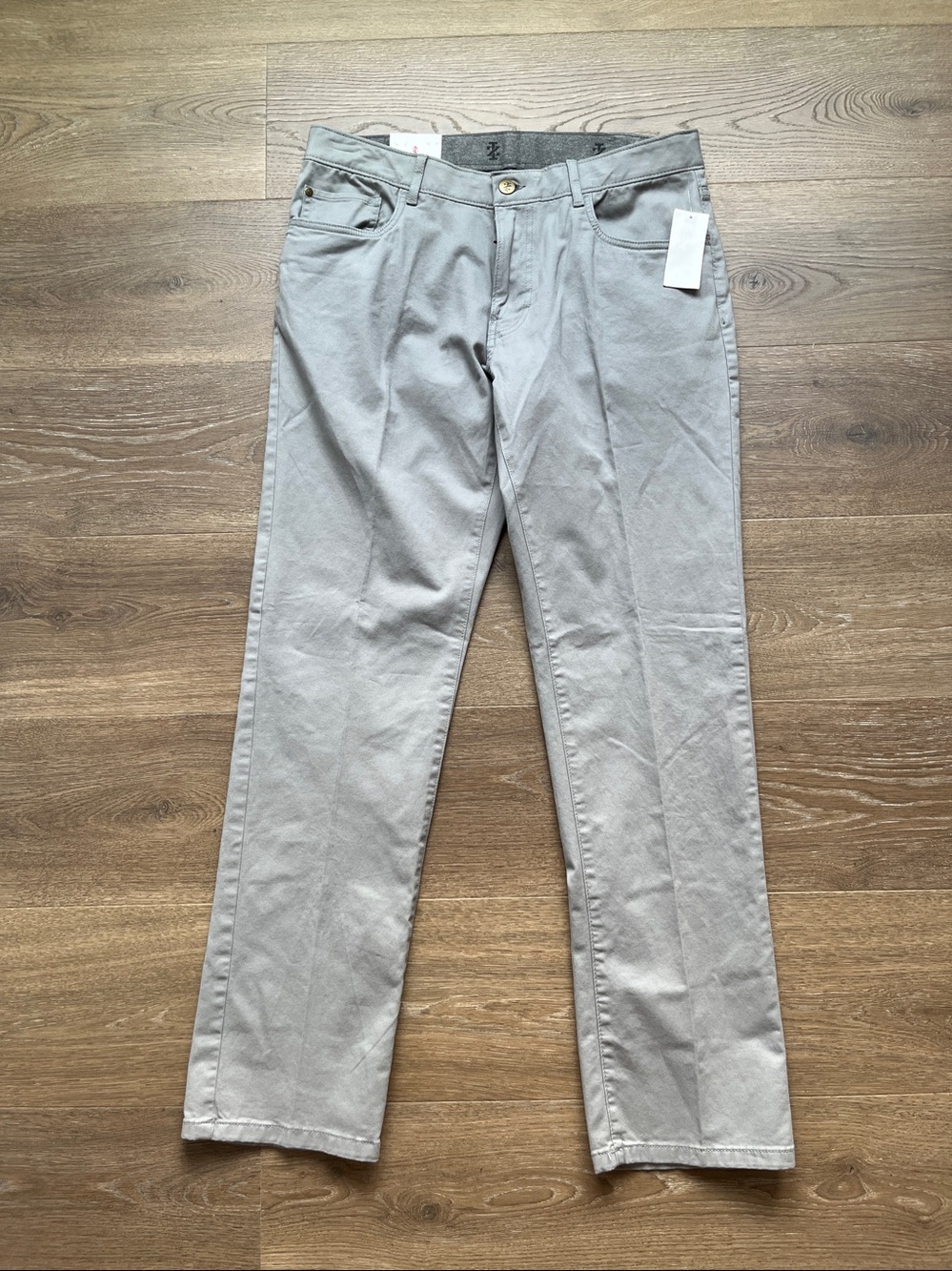 IZOD Saltwater Men's Classic Straight-Leg Stretch Chino Pants Size 32x32 Gray